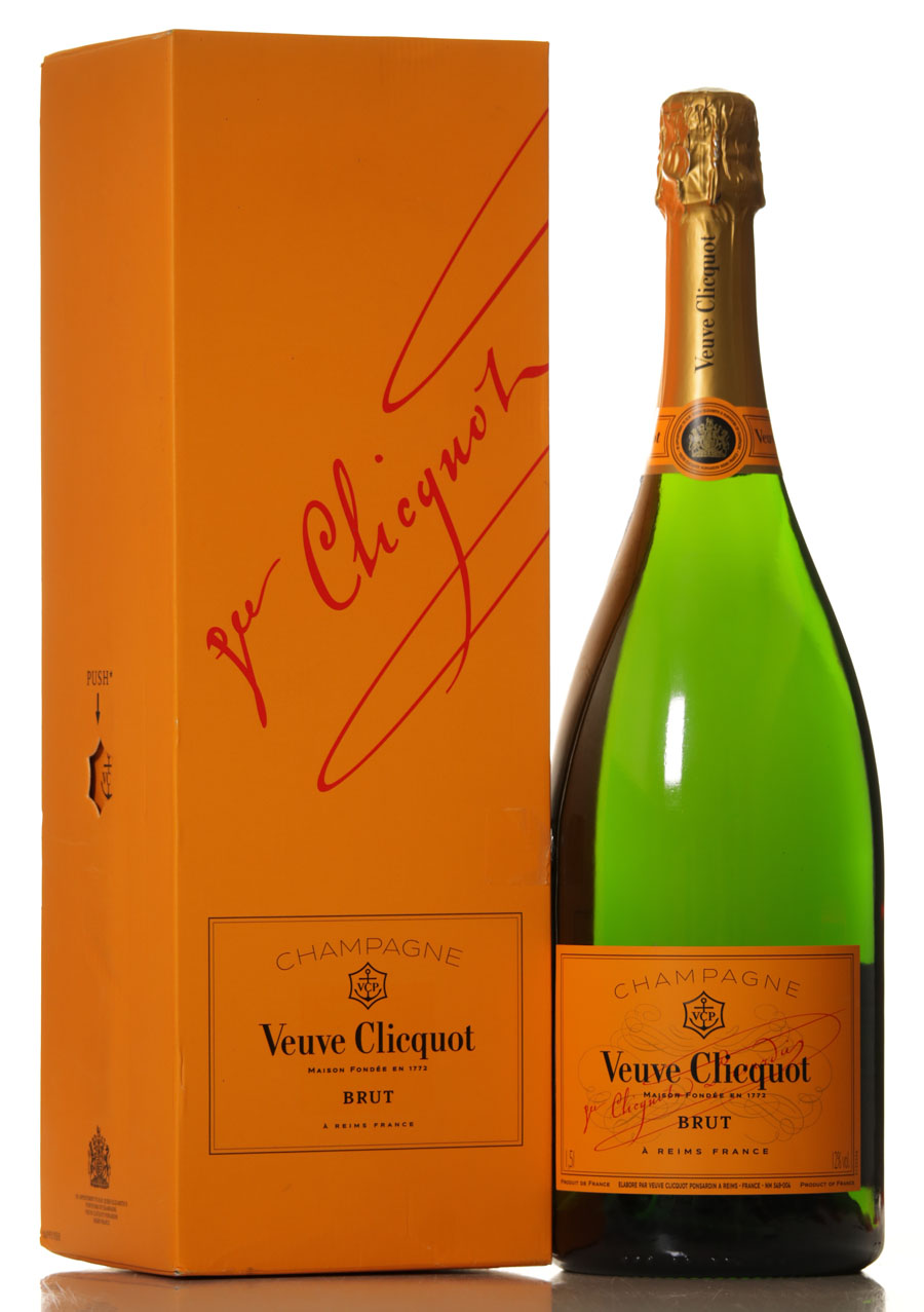 Veuve Clicquot Brut Magnum in Giftbox - VINEUT